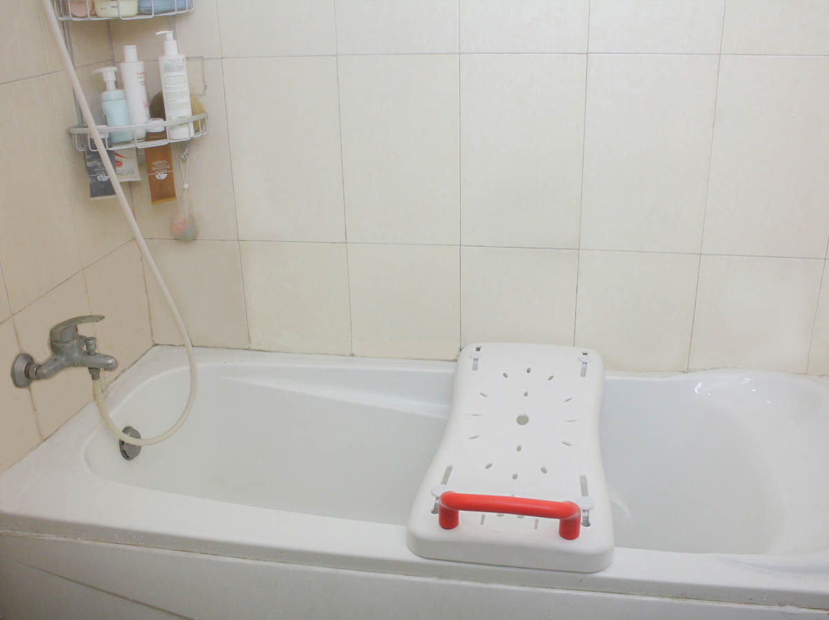 MU-5230 Portable Plastic Shower Bench