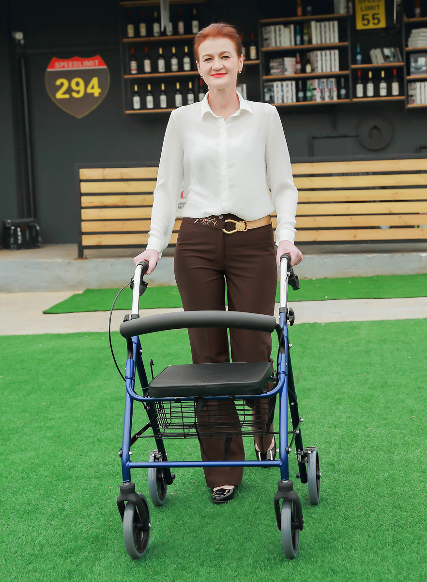 MW-4500 Foldable Rollator with Lock Brakes