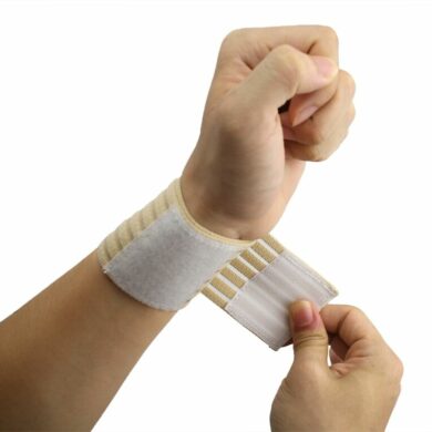 MB-1100 Wrist Wrap – One Size Fits All